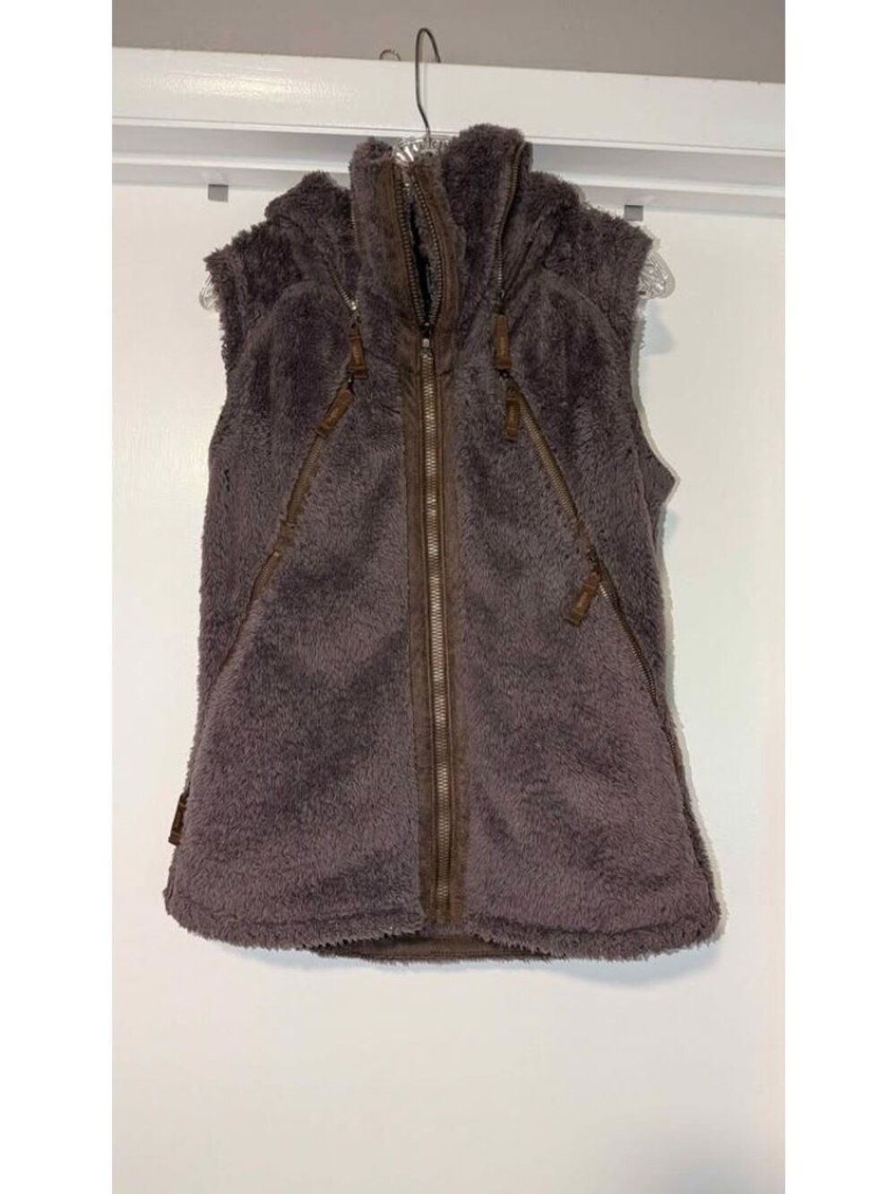 Kühl Flight Hooded Fleece Vest Med womens hidden hood Vented